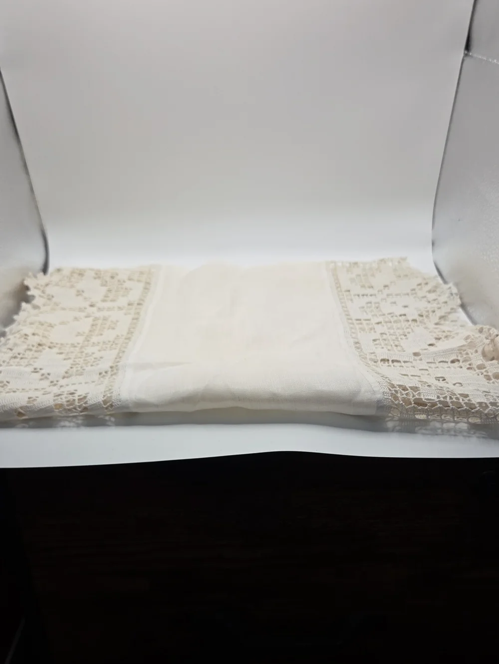 Doilie-Lace Edge Table Runner - Cream. Vintage